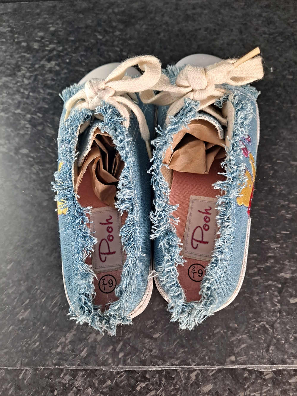 VINTAGE 1990s DISNEY Denim Slip-On Sneakers with Winnie the Pooh Embroidery - Picture 9 of 11